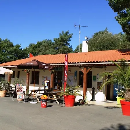 6 Pers. Pres Du Puy Du Fou