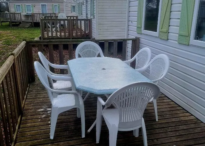 Kemp 6 Pers. Pres Du Puy Du Fou *